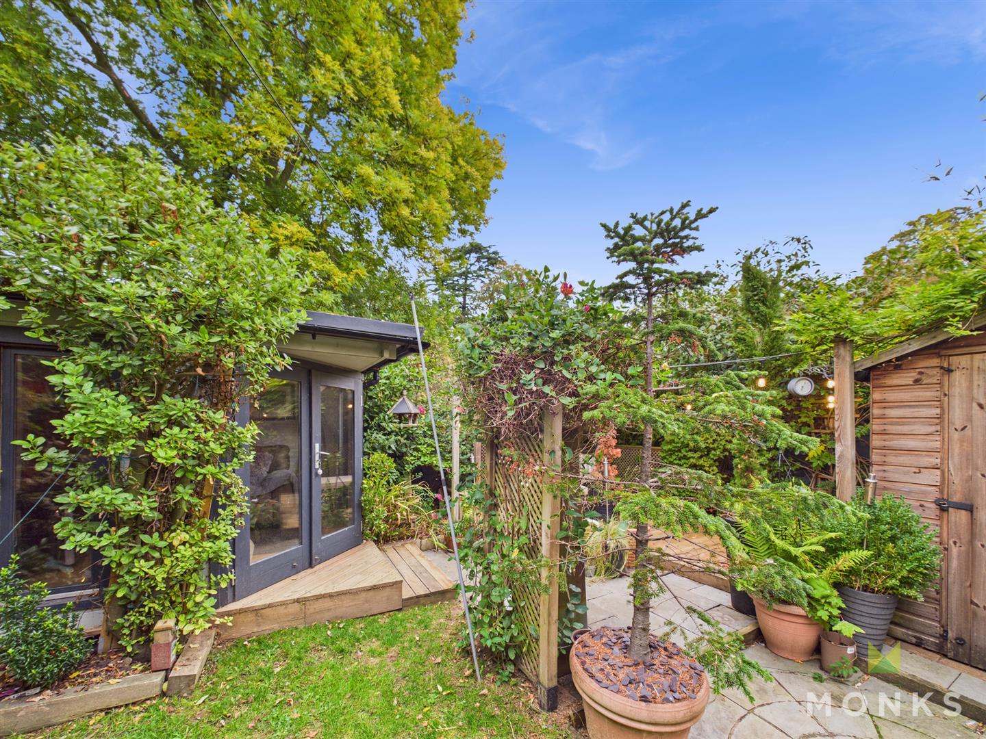 23 Orchard Drive, Oswestry, SY11 4LX For Sale 23 Orchard Drive, Oswestry, SY11 4LX For Sale